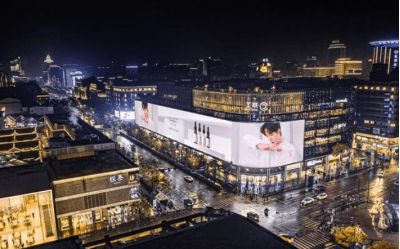 腾众传播 解析杭州西湖天幕户外led大屏广告投放价格,广告折扣